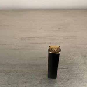 Chanel rouge allure velvet in low key